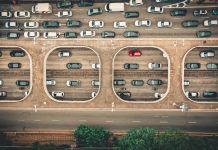 Mașinile vechi, interzise treptat în București. Din 2027 începe eliminarea lor din centrul Capitalei. Ce modele sunt vizate