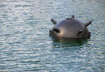 Alertă pe litoral: o mină marină descoperită între Vama Veche și 2 Mai a fost detonată de scafandrii militari