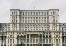 Programul de guvernare al lui Eugen Tomac: Fără taxe noi, austeritate continuată și reforme accelerate pentru salvarea economiei