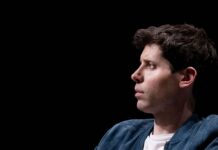 Șeful OpenAI compară energia folosită de AI cu cea a oamenilor și cere investiții rapide în nuclear și regenerabile