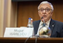 Isărescu: Euro nu va mai coborî sub 5 lei. „Din vară, BNR aproape că nu a mai intervenit pe piaţa valutară”
