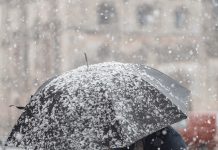 Vremea se răcește puternic: ploi, lapoviță și ninsoare în mai multe regiuni până duminică, anunță ANM