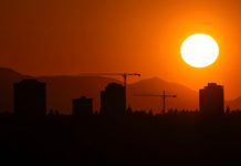 Val de căldură peste România: 15 județe sub Cod galben de caniculă. Meteorologii anunță când vor veni vijelii și ploi torențiale