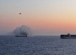 Incident grav în Marea Neagră. O navă care se îndrepta spre Ucraina, lovită la 20 de mile de țărmul României. Mesajul președintelui