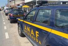 ANAF vânează luxul fără acoperire: Ferrari cumpărat pe firmă de salubritate și evaziune de 18 milioane de lei