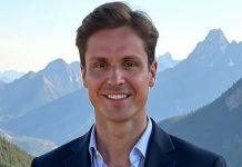 Povestea traderului de 27 de ani care a câștigat 250 de milioane de dolari în doi ani din petrolul rusesc sancționat, fără a încălca legea