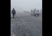 Imagini ca dintr-un film post-apocaliptic: sute de soldați ruși pătrund în Pokrovsk, pe motociclete și mașini distruse | Video