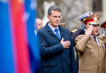 Ionuț Moșteanu își dă demisia din fruntea Apărării după scandalul CV-ului. Miruță preia interimatul