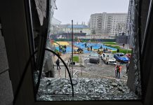 Peste 600.000 de oameni sunt fără curent în Kiev după atacurile rusești. Rușii au lansat 36 de rachete și 600 de drone