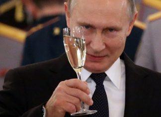 Ruşii retrag miliarde din bănci de teama lui Putin. WP: Cresc îngrijorările că Kremlinul ar putea confisca depozitele pentru război