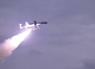 Ucraina a lansat peste 600 de drone spre Moscova. Trei persoane au fost rănite. Un depozit Wildberries a fost avariat