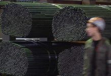 Investiţie majoră în industria românească: Metinvest, controlată de miliardarul Akhmetov, cumpără fabrica de ţevi ArcelorMittal din Iaşi