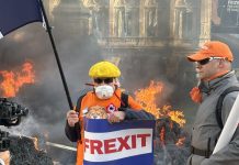 Proteste violente ale fermierilor la Bruxelles, în ziua reuniunii liderilor UE. Trafic blocat, intervenţie a forţelor de ordine | Video