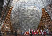 Ucraina are nevoie de bani pentru a lupta împotriva lui Putin, altfel va curge sânge european, avertizează premierul polonez