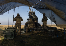 Fragmente de dronă pe plaja din Mamaia. MApN: Ținte aeriene doborâte la exercițiul Dynamic Front