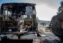 Mexicul arde după moartea lui El Mencho, liderul cartelului CJNG. Țara e în haos: atacuri, incendieri, drumuri blocate și baraje instalate