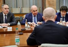 Guvernul adoptă reforma administraţiei şi pachetul de relansare economică: Bolojan promite eficienţă şi creştere