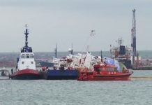 Remorcher scufundat în Portul Midia: cinci persoane ar fi la bord, intervenție de urgență. O persoană resuscitată, patru ar putea fi decedate