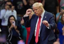 În timp ce Casa Albă protejează goana după aur a inteligenței artificiale, familia Trump și alți aliați se îmbogățesc, cu puține restricții