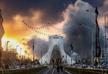 WSJ: Casa Albă ia în considerare reluarea atacurilor asupra Iranului după eșecul discuțiilor