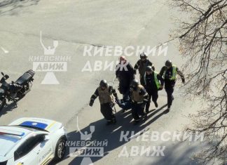 La Kiev, un moscovit a deschis focul asupra trecătorilor și a luat ostatici într-un supermarket. 6 persoane au fost ucise și 10 rănite. Atacatorul, eliminat