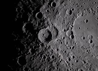 Imagini spectaculoase din misiunea Artemis II: astronauții au surprins Luna și Pământul ca niciodată