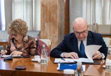 Oana Gheorghiu respinge acuzațiile: „Nu vindem țara, discutăm transparent listări la bursă. PSD era pus în temă”