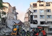 „O crimă monstruoasă”: Rusia acuză Ucraina după ce patru persoane au murit într-un atac cu drone asupra unei școli