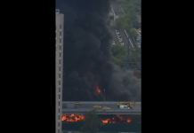 Un incendiu de proporții a izbucnit la Moscova. Circulația pe mai multe rute importante, blocată. Martorii au raportat o explozie înainte de incident