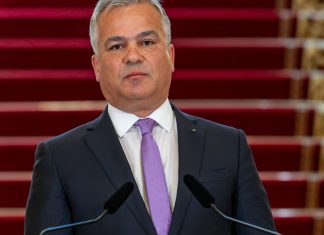 Cine este Adrian Veștea, noul premier desemnat: de la Primăria Râșnov la conducerea viitorului Guvern. Avere, realizări și carieră
