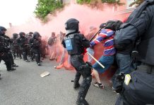 Mii de persoane protestează în Germania împotriva partidului de extremă dreapta AfD