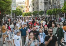 Românii au tăiat puternic din cumpărături. România înregistrează cel mai sever declin al vânzărilor cu amănuntul din UE