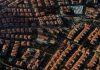 Taxă nouă pentru marii dezvoltatori imobiliari. Banii vor rămâne în comunități și vor finanța drumuri, utilități, creșe, școli și spații verzi