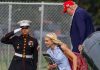Trump le-a oferit câte 45.000 de dolari în numerar la trei dintre asistentele sale. Suma reprezintă aproximativ o treime din salariul lor anual