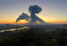 Cel mai mare atac al Ucrainei asupra Moscovei – în ziua alegerilor pentru Duma de Stat. Peste 1.000 de drone lansate. Fotografii și videoclipuri cu urmările