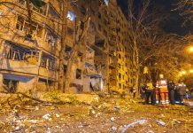 La Harkov, peste 20 de persoane au fost rănite într-un atac rusesc asupra unui bloc de locuințe