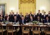 Trump și șefii giganților tech au semnat un acord pentru controlul inteligenței artificiale: „Este aproape ca o Constituție”