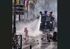 Ați văzut Pantera Roz fugind de poliție în timpul protestelor din Paris? Imaginile sunt spectaculoase, dar, din păcate, sunt falsuri generate cu AI