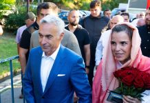 Călin și Cristela Georgescu, la DIICOT. Telefoanele lor sunt verificate de procurori în dosarul fostului candidat