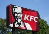 KFC din SUA renunță la Pepsi după 40 de ani de parteneriat și trece la Coca-Cola